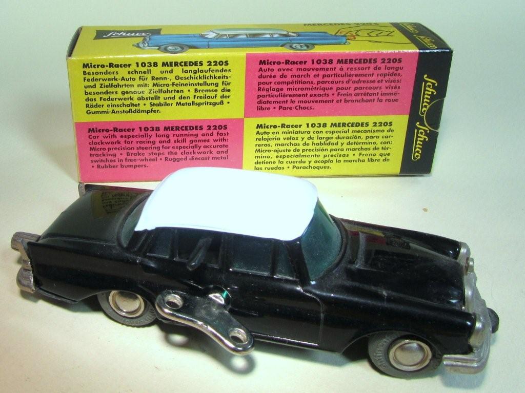 43 Schuco MR zwartwit.jpg